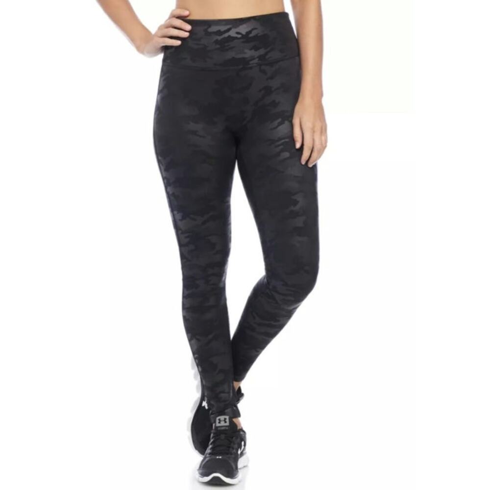 SPANX Faux Leather Camo Leggings in Matte Black Size M, Dark Romance,Compression